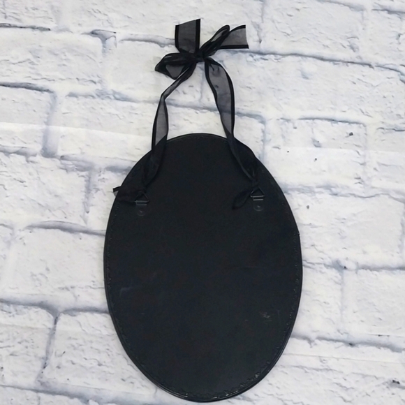 Vintage Look Mirror w Ribbon Hanger Oval w Sillouette - Picture 6 of 6